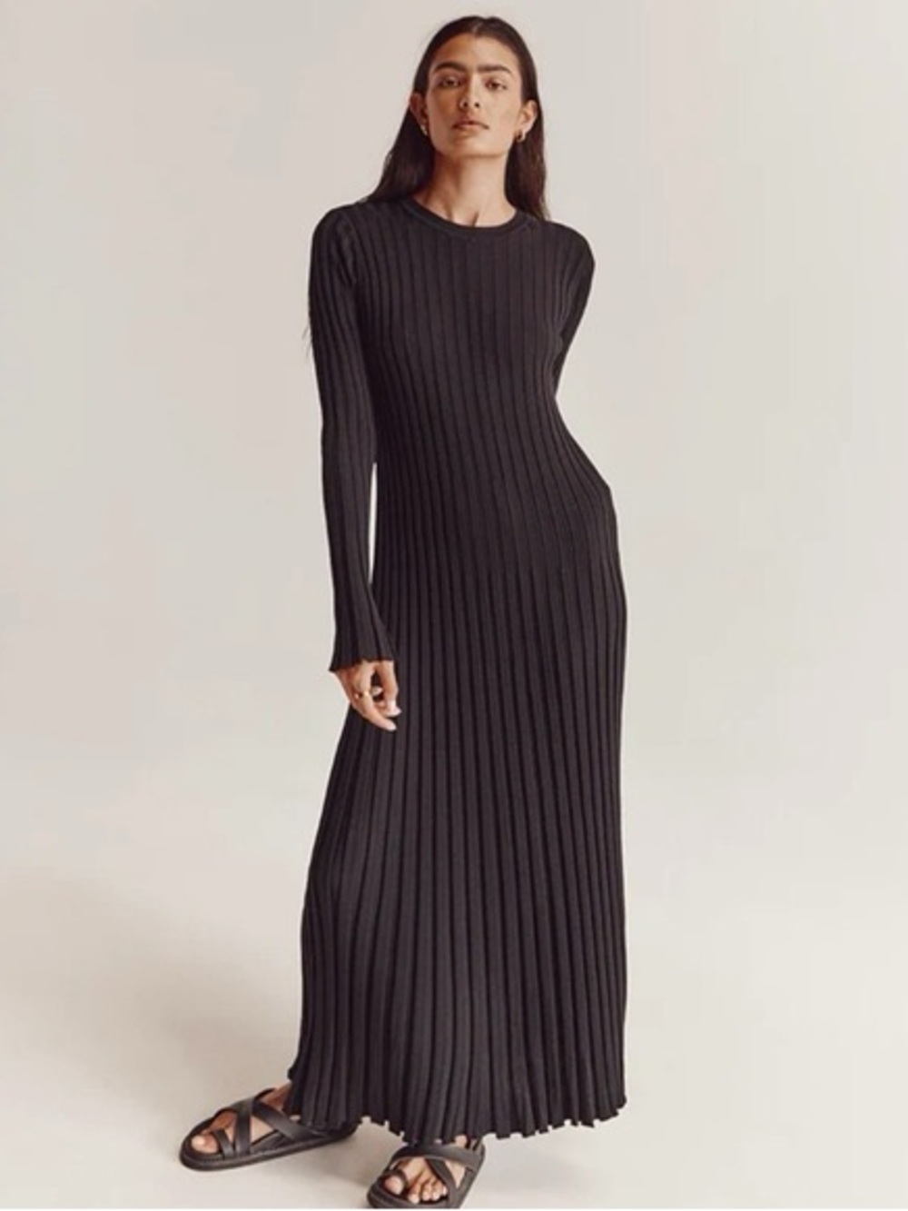 DISSH Black Ribbed Long-Sleeve Maxi Dress